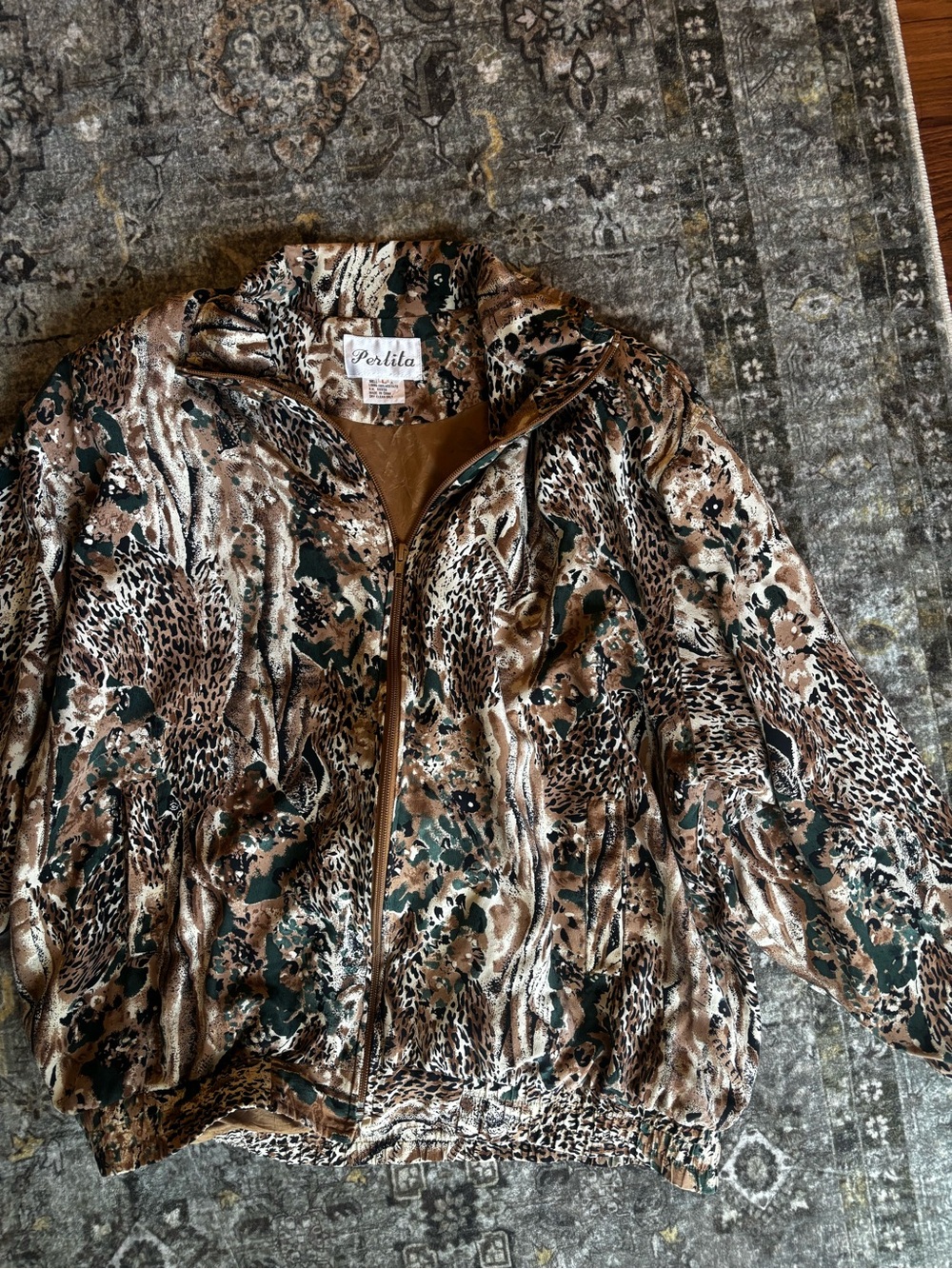Vintage 80s Perlita 100% silk Zip Front Jacket